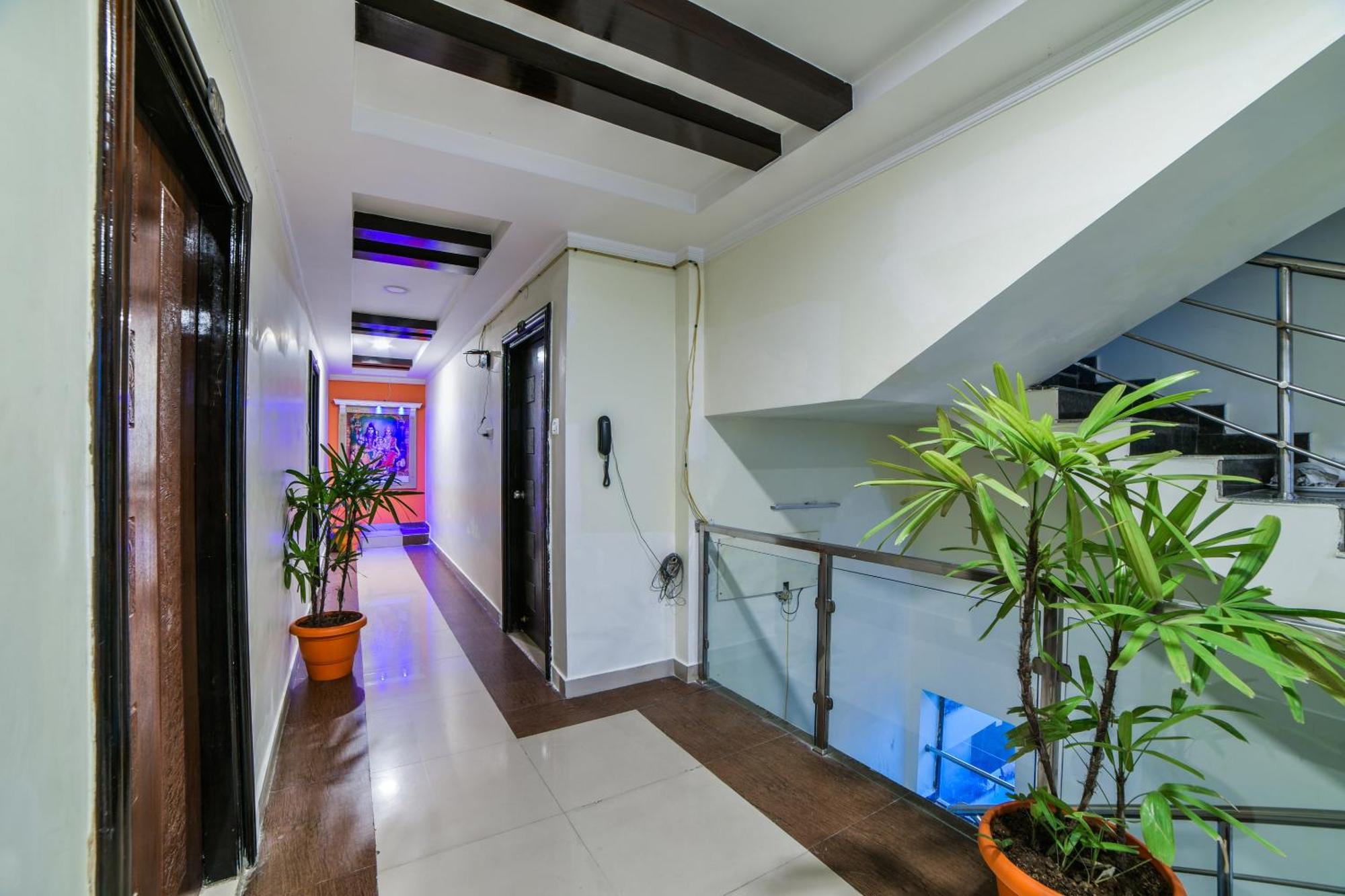 OYO 24288 Surya Teja Residency Khammam Exterior foto