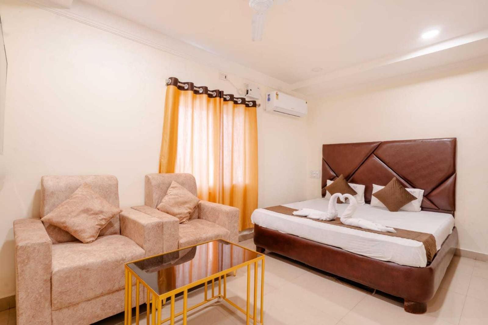 OYO 24288 Surya Teja Residency Khammam Exterior foto